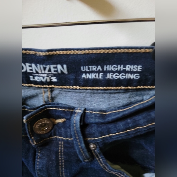 Denizen levis ultra high rise ankle jegging - Picture 2 of 4